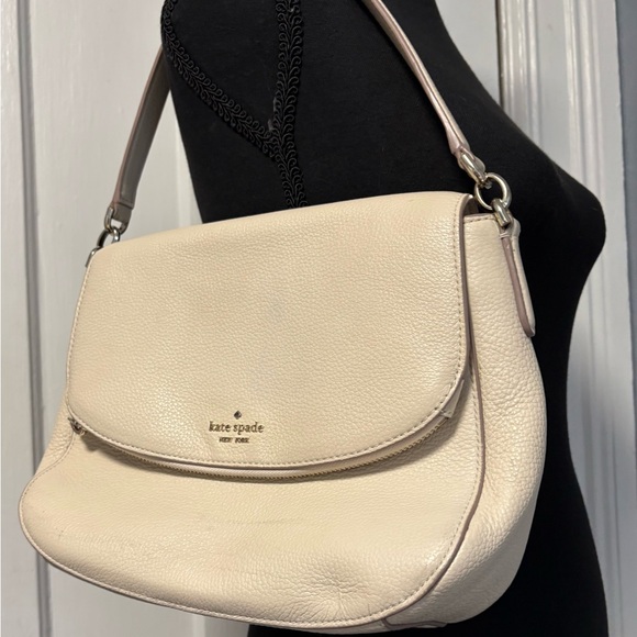 Kate Spade Run Around Large Flap Crossbody with Bonus Shoulder Stap. - Picture 11 of 12